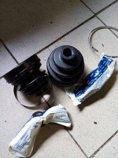 Комплект пыльников приводного вала Ford Focus 2009