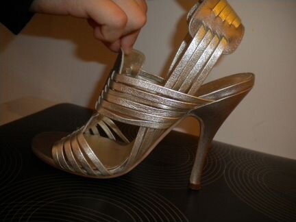 Босоножки новые Iceberg