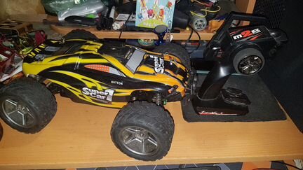 Машина радиоуправляемая трагги WlToys 12404