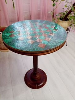 Столик журнальный+шахматы с фигурками