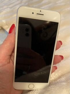 Телефон iPhone