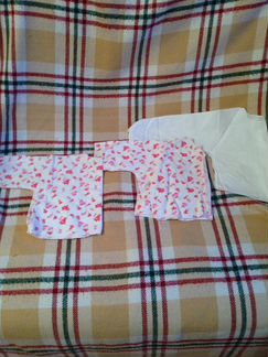 Детские ползунки, шапочки, распашонки ретро