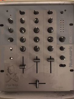 Numark dm2050