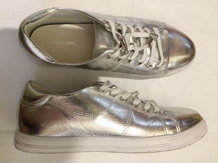 Серебристые Кеды