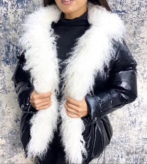 Курткам с мехом moncler