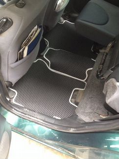 Новые коврики в салон Honda Jazz