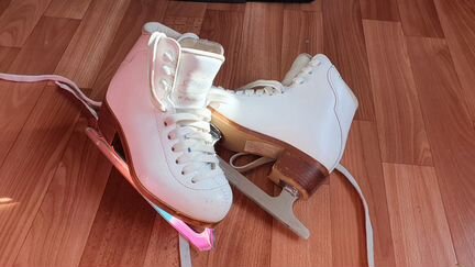 Коньки Graf Etude