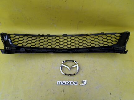 Решетка переднего бампера Мазда 3 BK Хэтчбек 6-8г