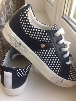 Кроссовки для девочки 33 размер