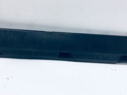 Накладка на порог левая Volkswagen Passat B6 2.0