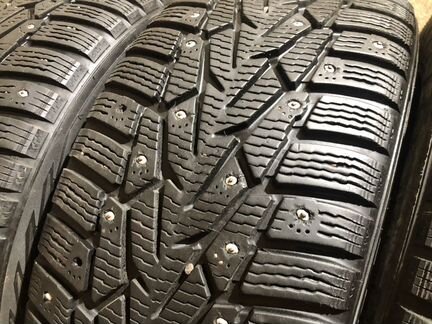 Nokian hakapelita 7 215/55/16 штучно
