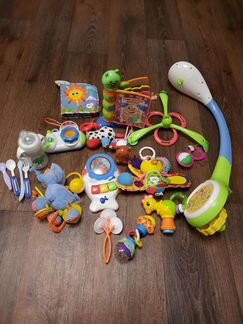 Мобиль, книга fisher price, шелестящие игрушки