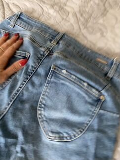 Джинсы скинни моделирующие 38 р