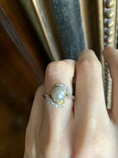 Кольцо из белого золота с бриллиантами с морской ж