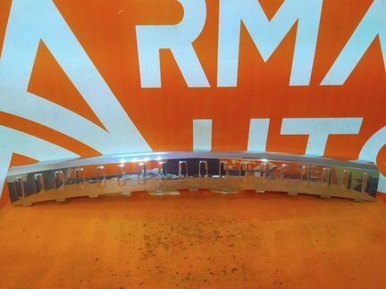 Накладка бампера задняя верхняя Mercedes Gl