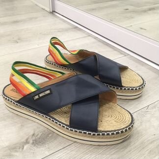 Сандалии moschino