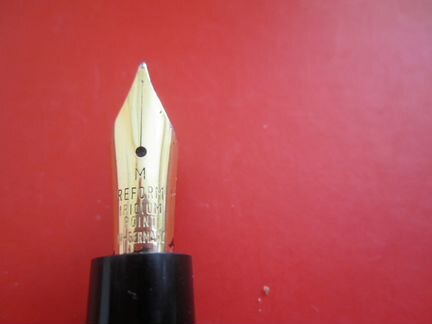 Ручка перьевая пр-во Германия, перо