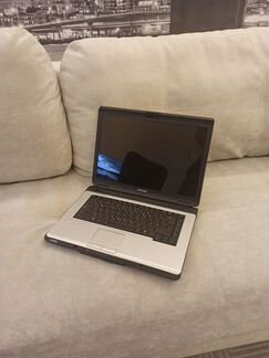 Ноутбук с большим экраном для дома и офиса Toshiba