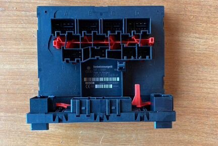 Блок управления бортовой сети Vw Passat B6 BVY