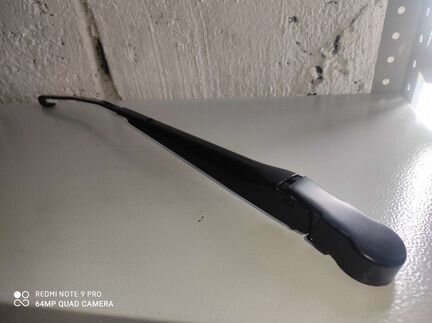 Поводок стеклоочистителя левый форд транзит