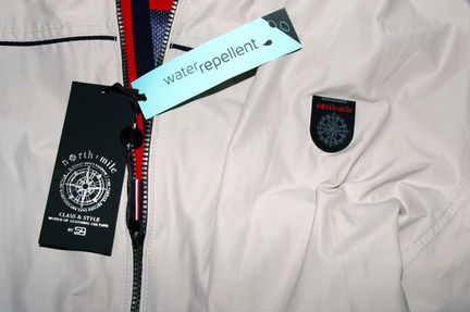 Ветровка мужская под резинку на молнии North Mile