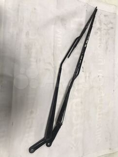 Поводки передних дворников Peugeot 206