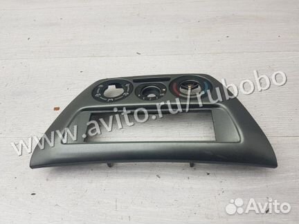 Накладка торпеды Mitsubishi Lancer 9 4G18 2006