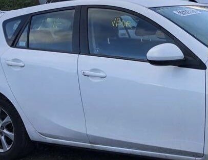 Дверь передняя правая Мазда 3 BL и др детали