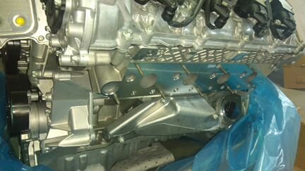 Двигатель Мерседес OM 273 новый оригинал