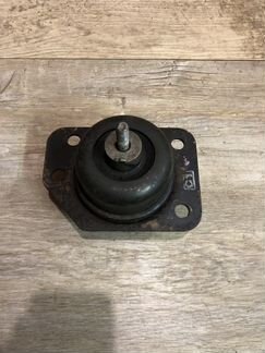 Опора двигателя space star 1.8 Gdi 4G93