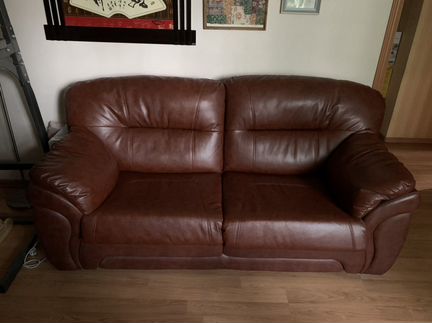 Диван кожаный