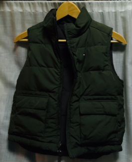 Двухсторонний пуховый детский жилет tommy hilfiger