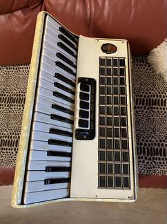 Аккордеон Monika Германия