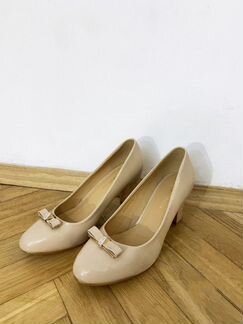 Туфли женские 40 размер на каблуке новые