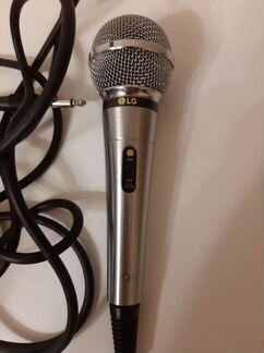 Микрофон LG для караоке с переходником