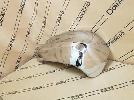 Накладка бампера задняя правая Toyota Hilux 8