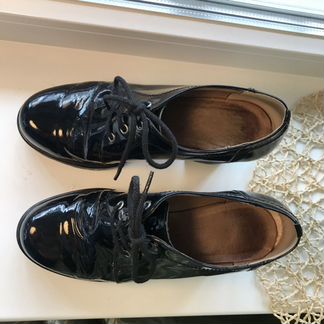 Ботинки лаковые черные