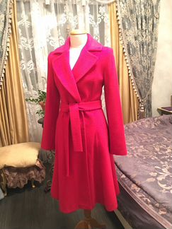 Пальто демисезонное 46 размера