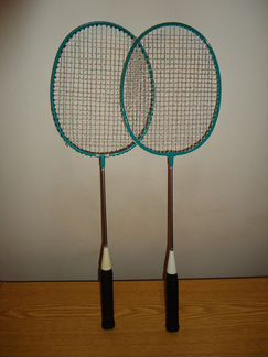 Ракетка времен СССР для игры в бадминтон
