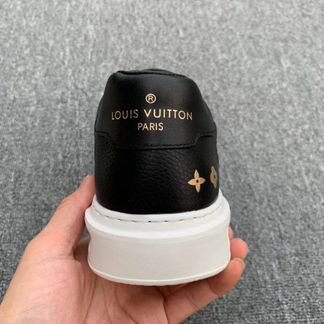 Кроссовки LV