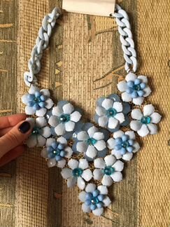 Ожерелье на шею голубое