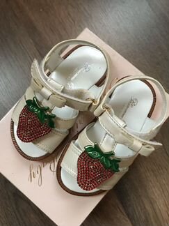 Босоножки miss Blumarine клубники 20(13 см)