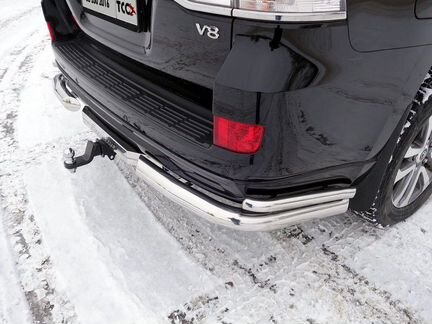Фаркоп на Toyota Land Cruiser 200 с нерж накладкой