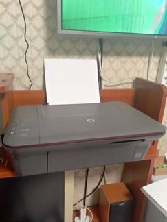 Компактный цветной принтер-сканер HP Deskjet 1050A