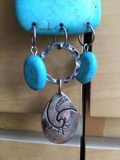 Подвеска цвета бирюзы и серебра