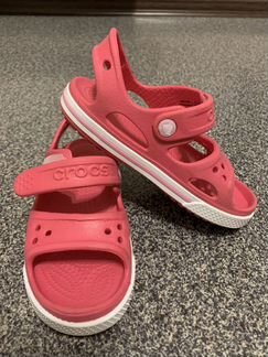 Сандалии летние crocks