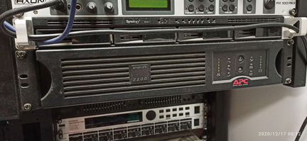 Ибп APC Smart-UPS 2200