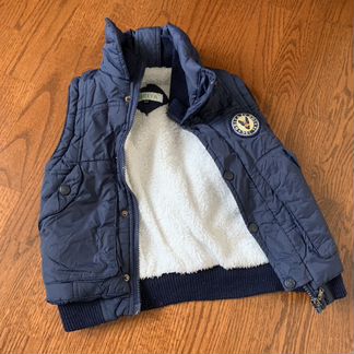 Жилетка на мальчика