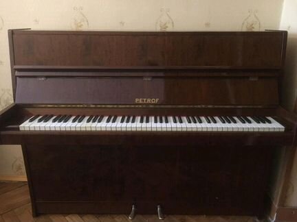 Пианино Petrof