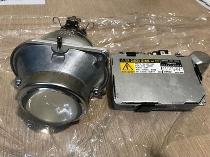 Линзы (ксеноновые) для фар Lexus RX 330, 2 пок